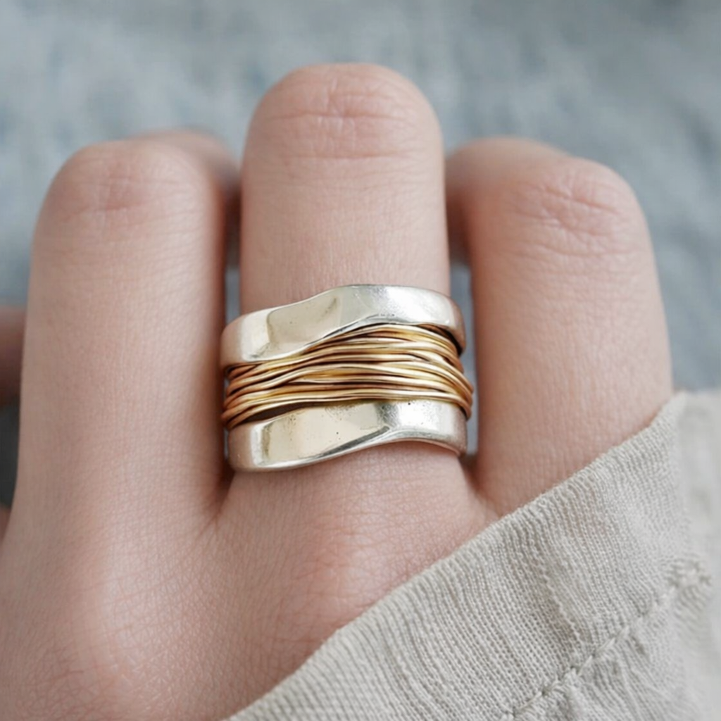 Ring made of gold-plated silver wire